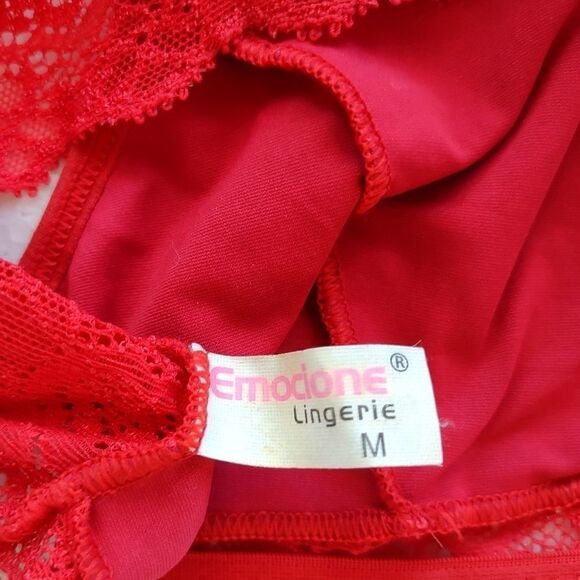 Emocione Lingerie Medium Lace Red Bra with Rhinestone Clasp - Picture 3 of 3